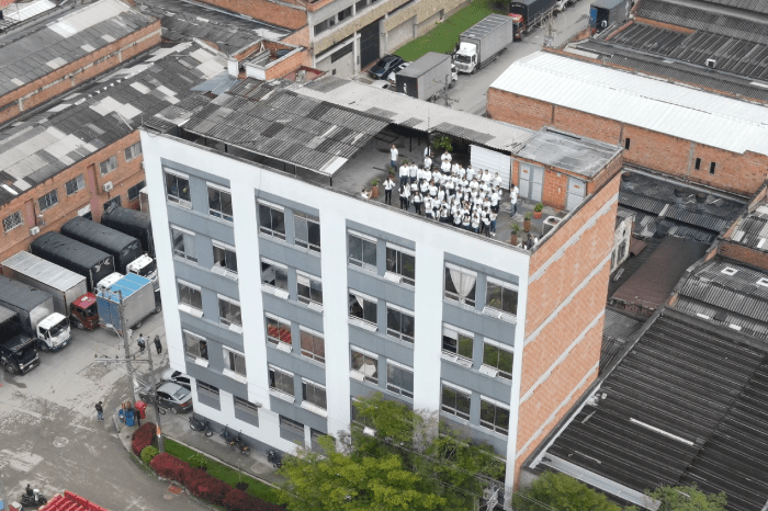 Planta de manufactura electrónica en Colombia